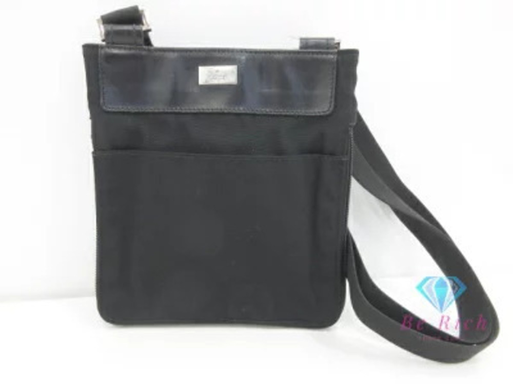 Gucci Shoulder Bag Sacoche Black Canvas Leather Pouch